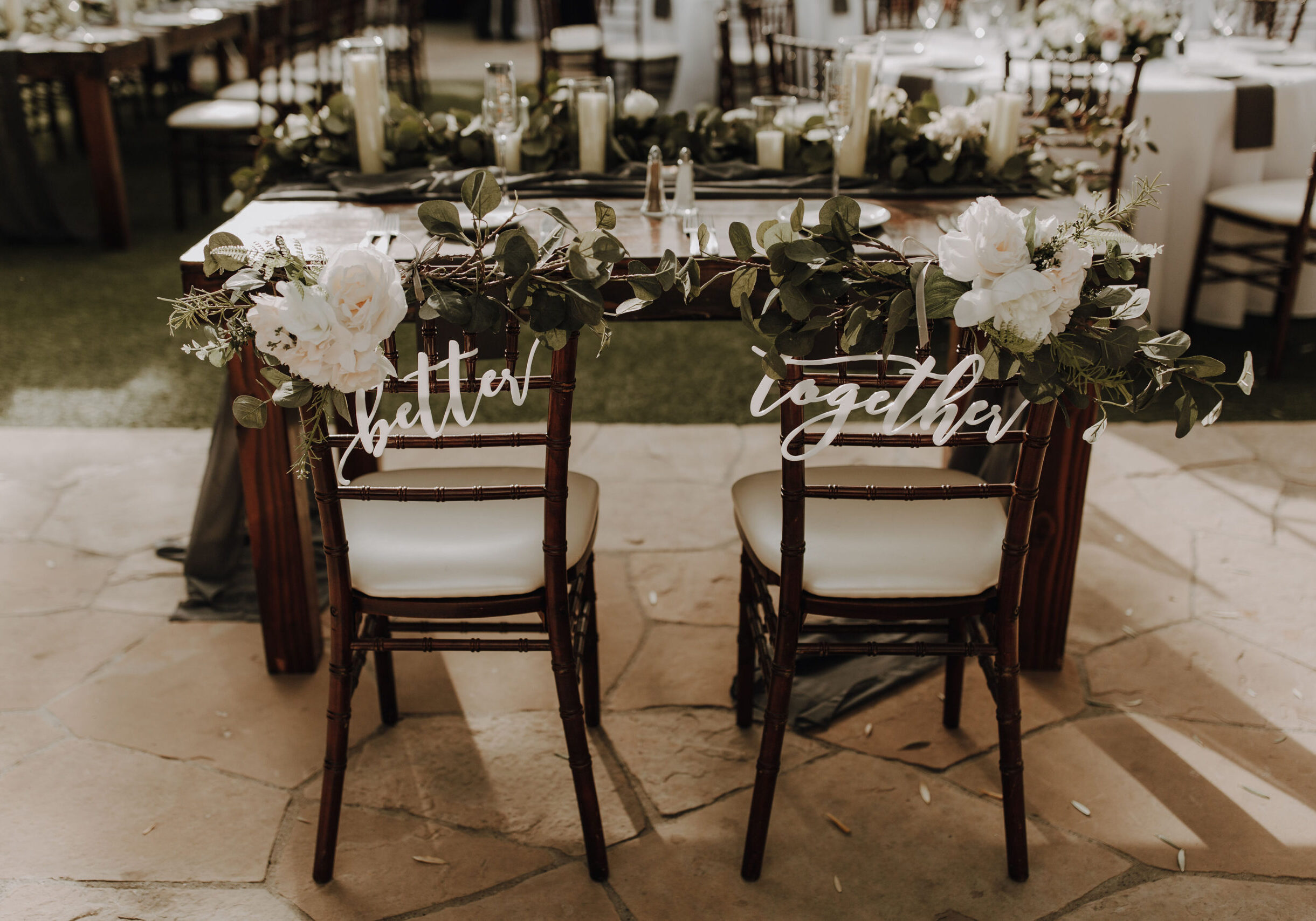 Sweetheart Farm Table